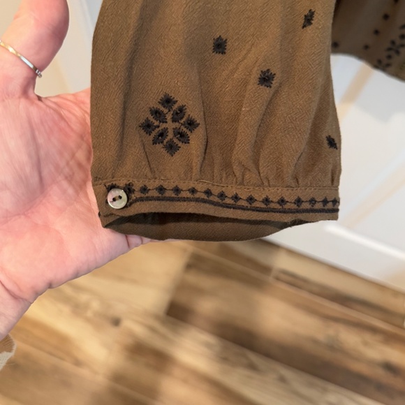 Bohemiam Top, Brown with Black Embroidery, Size 18 US, from Wrap London - Picture 8 of 10